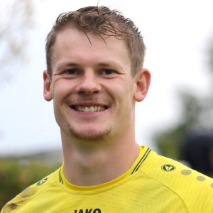 亚历山大·纽贝尔