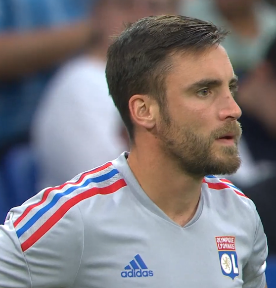 尼古拉斯·塔利亚菲科 - 阿根廷后卫